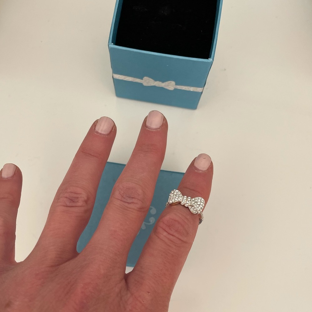 A Sterling Silver Ring adorned with Swarovski Crystals